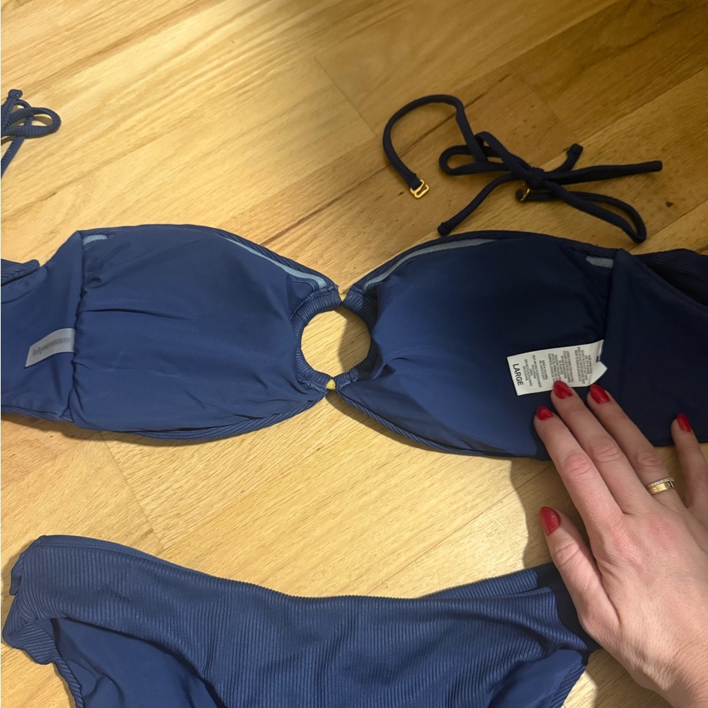 Summerful Navy Bikini Set - Picture 7 of 9